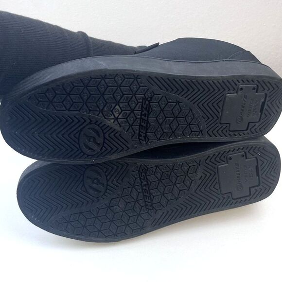 The Original Heelys Pro 20 All Black Wheeled Shoe Sneaker Men\'s Size 8 main image 5